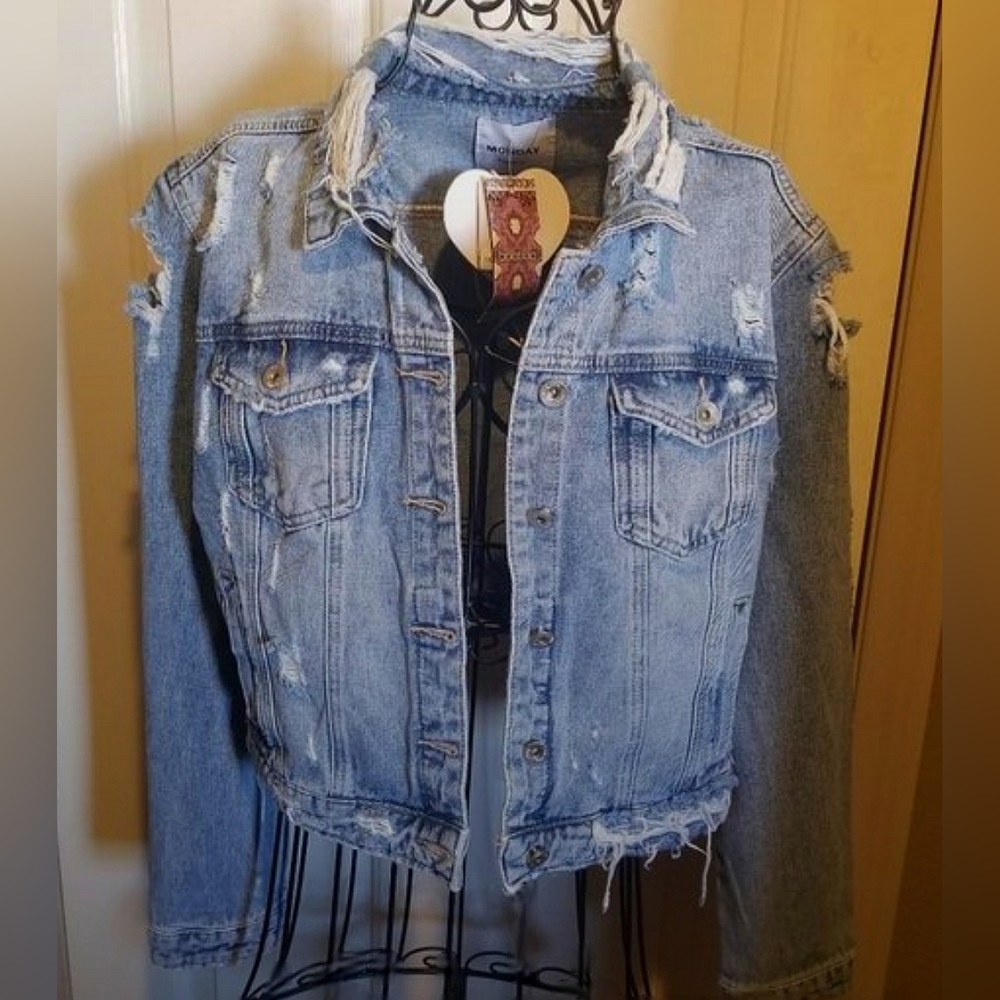 NEW Premium Monday  Distressed Sexy Soft Denim Jean Jacket Medium Y2K NWT